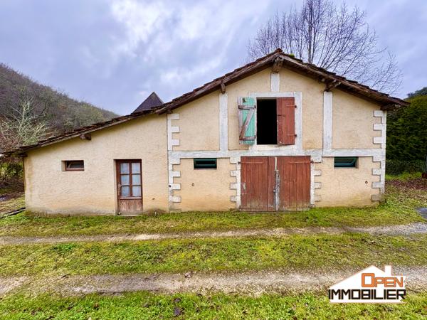 Ensemble immobilier avec piscine – 2 gîtes ou maison d’habitation – Périgord Noir