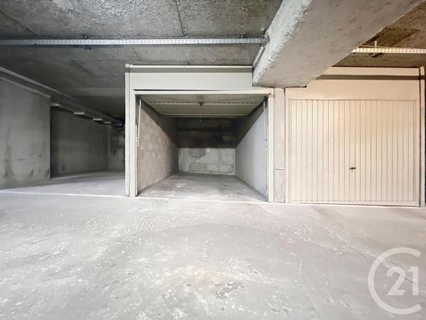 Parking à vendre  12,66 m2 PARIS - 75020