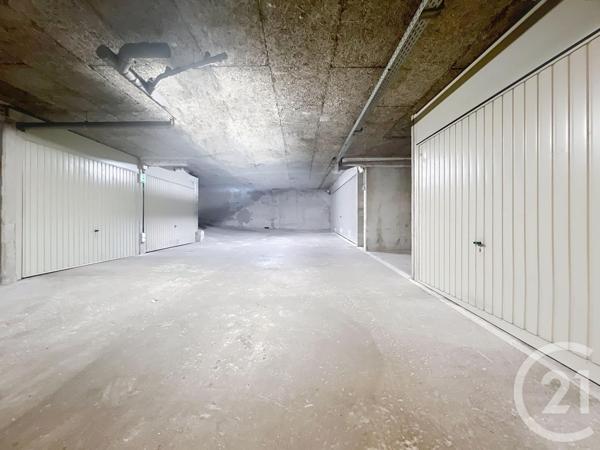 Parking à vendre  12,66 m2 PARIS - 75020