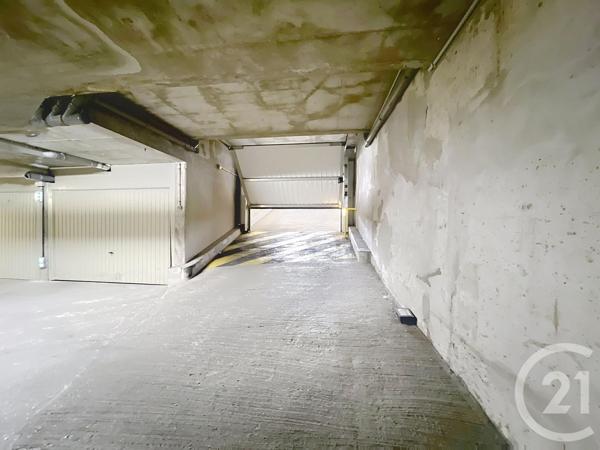 Parking à vendre  12,66 m2 PARIS - 75020