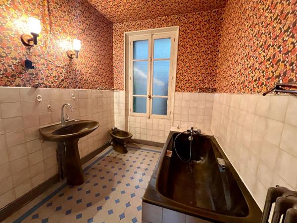 MAISON A RENOVER 20MN TGV VENDOME