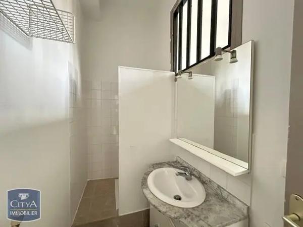 Maison à louer 3 pièces 75m² Poitiers (86000)