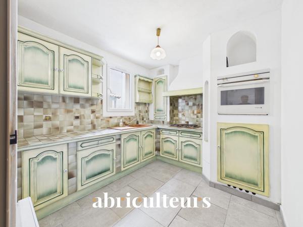 Maison familiale T5 avec terrasse dans une résidence sécurisée en vente à Marseille(13010)