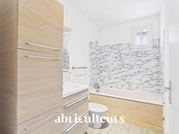 Maison familiale T5 avec terrasse dans une résidence sécurisée en vente à Marseille(13010)