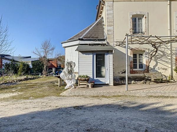 Appartement avec terrasse et jardin – Idéal investisseur ou premier achat