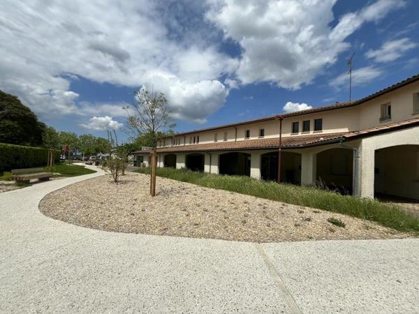 Appartement à vendre |  Saint-Louis-de-Montferrand |  3 pièces | 75 m²