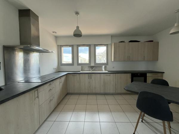 Appartement à vendre |  Saint-Louis-de-Montferrand |  3 pièces | 75 m²