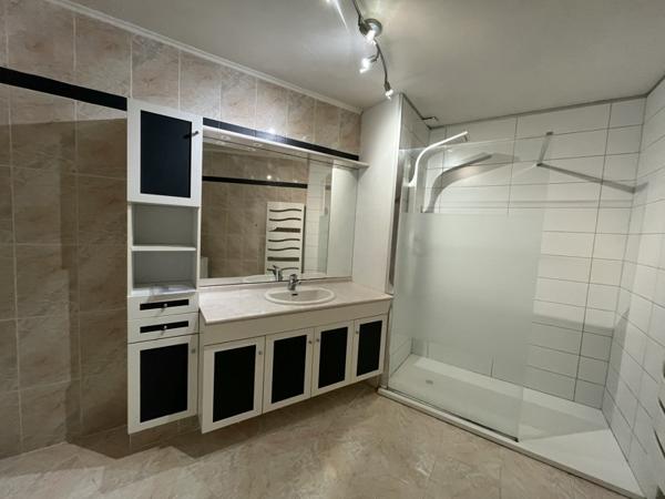 Appartement à vendre |  Saint-Louis-de-Montferrand |  3 pièces | 75 m²