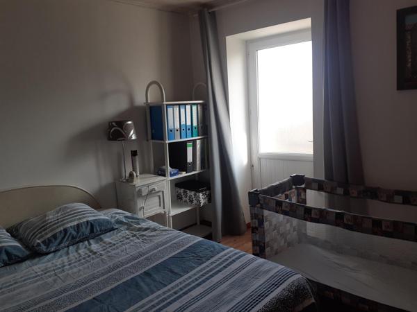 A Noirmoutier en l 'ile, maison avec studio en pierres, pour une surface habitable de 127 m2, avec une piscine dans une propriété de 1041 m2.