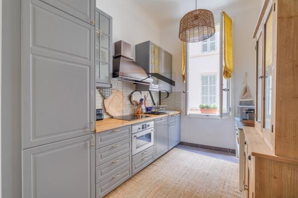 Aix-en-Provence (13100) Appartement 3 pièces 98m2 proche Cours Mirabeau