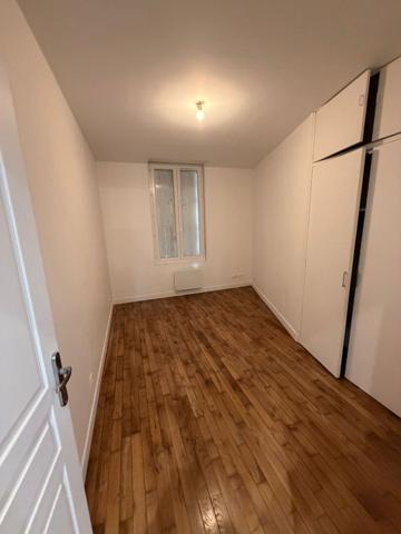 Appartement Melun 2 pièce(s) 32.65 m2