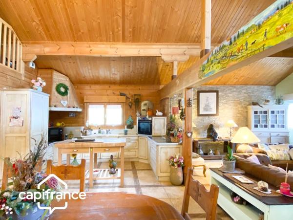 01300 CUZIEU MAISON BOIS MASSIF TYPE CHALET, 146 m² ,PLAIN-PIED TERRASSE, GARAGE,PISCINE, TERRAIN 1100 M2