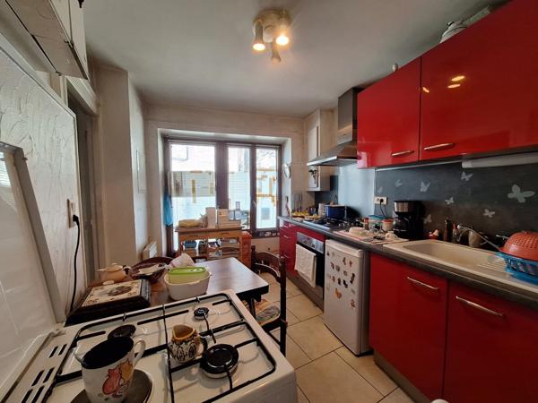 🏡 MAISON de village – Idéal premier achat ou investissement à PLEAUX (15)