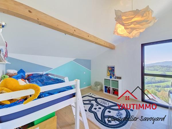 Bogève (74250) Maison contemporaine poteaux-poutres 150 m² avec vue panoramique – 3 chambres – Bogève Vallée Verte