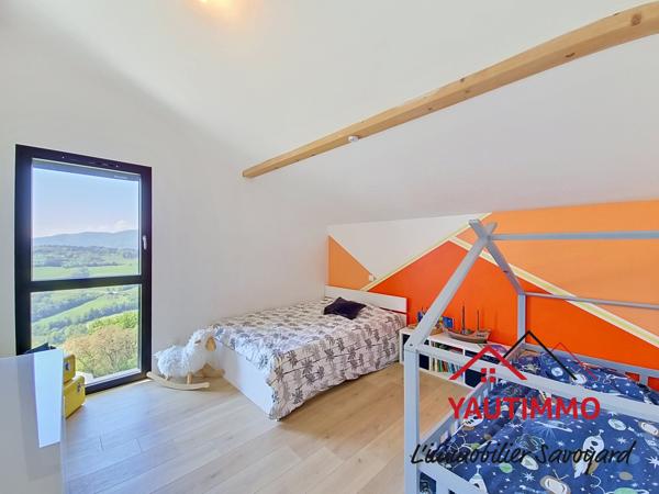 Bogève (74250) Maison contemporaine poteaux-poutres 150 m² avec vue panoramique – 3 chambres – Bogève Vallée Verte