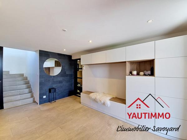 Bogève (74250) Maison contemporaine poteaux-poutres 150 m² avec vue panoramique – 3 chambres – Bogève Vallée Verte