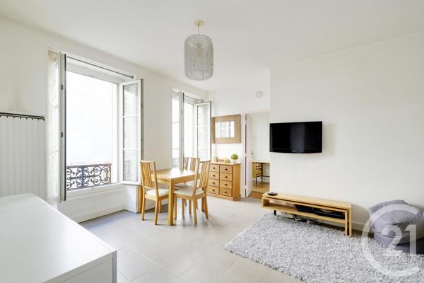 Appartement F2 à vendre  2 pièces - 44 m 2   PARIS  - 75018