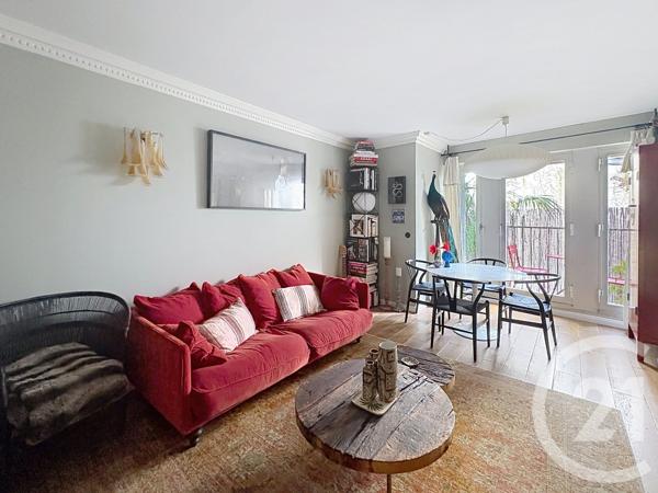 Appartement F2 à vendre  2 pièces - 44 m 2   PARIS  - 75018