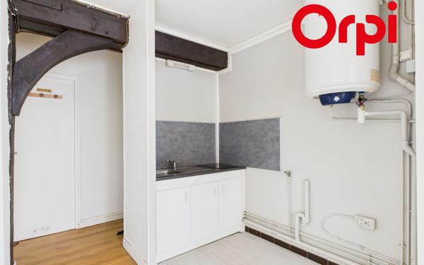 Immeuble à vendre    4 pièces •  Bernay