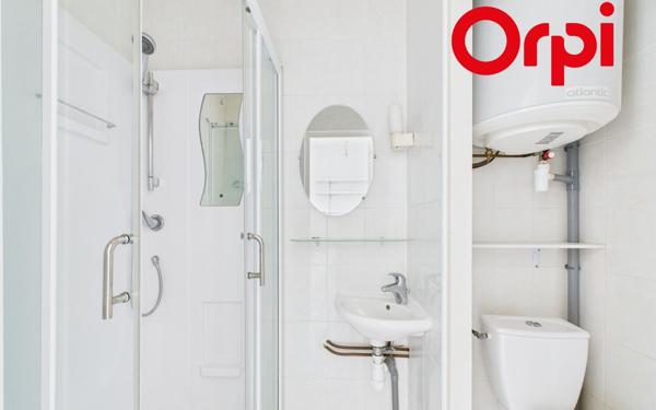 Immeuble à vendre    4 pièces •  Bernay