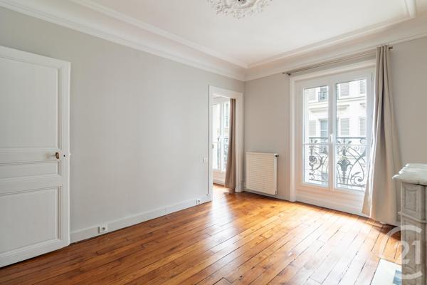 Appartement F3 à vendre  3 pièces - 68,99 m 2   PARIS  - 75017