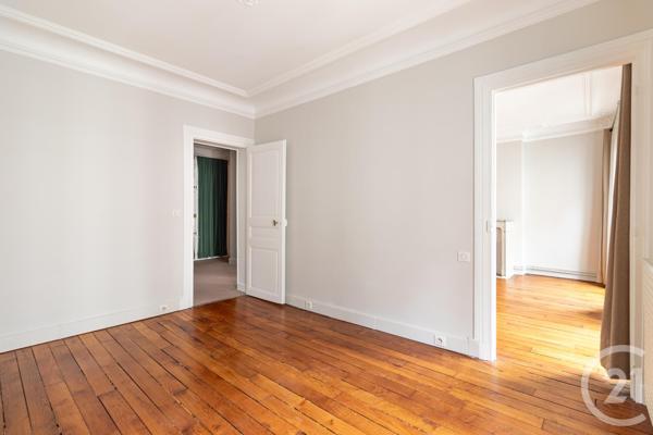 Appartement F3 à vendre  3 pièces - 68,99 m 2   PARIS  - 75017