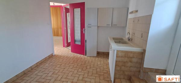 Maison en pierres 3 pièces de plain-pied garage