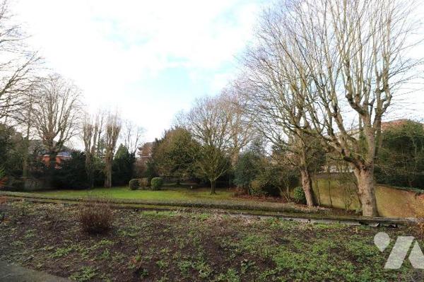 Armentières dans le Nord (59) : dans le centre-ville d'Armentières (59280) découvrez un lot de ...