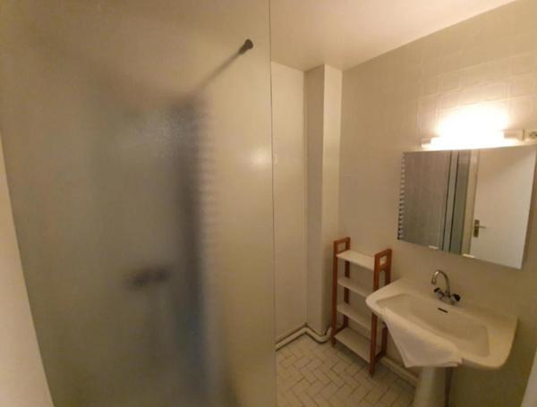 LA FAUTE SUR MER 85460 RARISSIME A 500 M DE LA PLAGE APPARTEMENT TYPE 3 /2 CHAMBRES AVEC ACCES TERRASSE