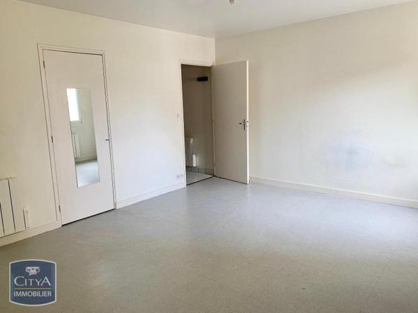 Appartement à louer 1 pièce 29.67m²