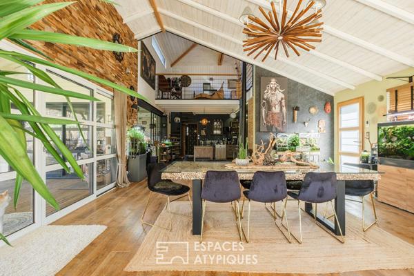 Maison d’architecte avec piscine en surplomb de rivière