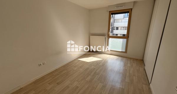 Location Appartement 3 pièces 59.8 m² - Villejuif 94800