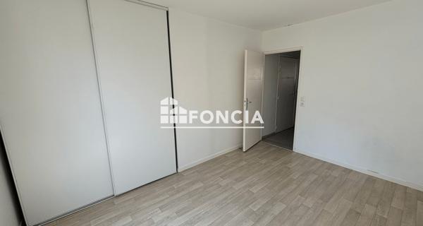 Location Appartement 3 pièces 59.8 m² - Villejuif 94800