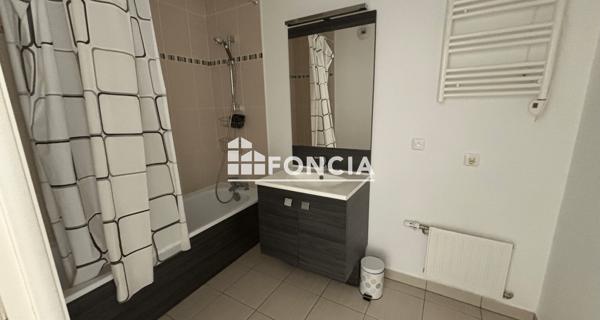 Location Appartement 3 pièces 59.8 m² - Villejuif 94800