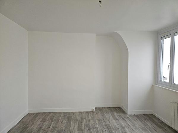 Bel appartement rénové sur front de mer, vue magnifique, 57 m2
