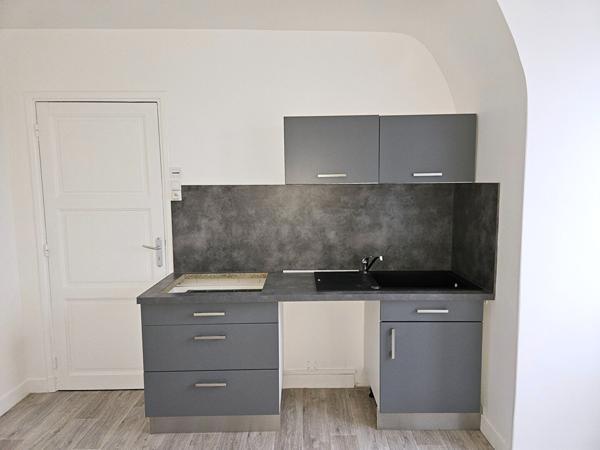 Bel appartement rénové sur front de mer, vue magnifique, 57 m2