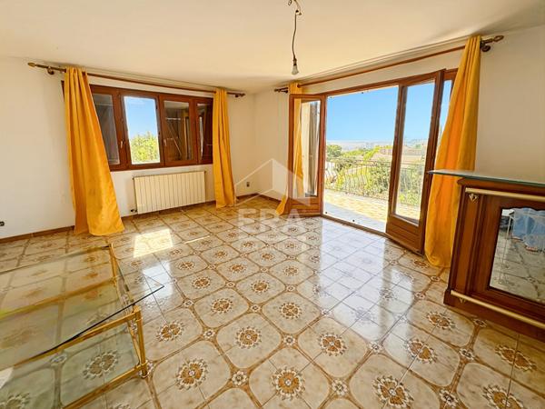 MARSEILLE 13015 - Maison T5 de 140m2 sur 573m2 avec garage