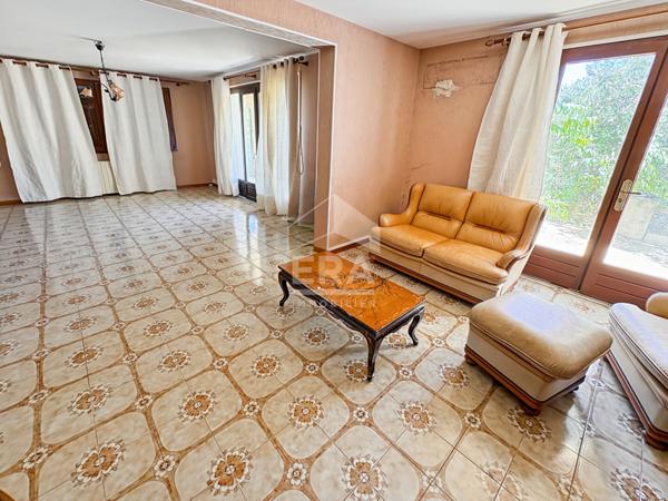 MARSEILLE 13015 - Maison T5 de 140m2 sur 573m2 avec garage