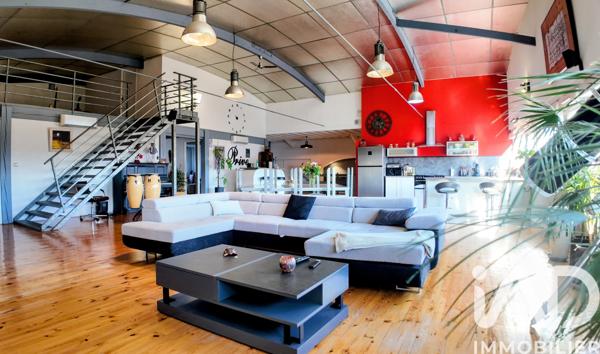 Maison à vendre 7 pièces 278 m² Saint-Ferréol-d'Auroure