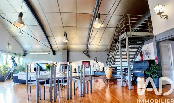 Maison à vendre 7 pièces 278 m² Saint-Ferréol-d'Auroure