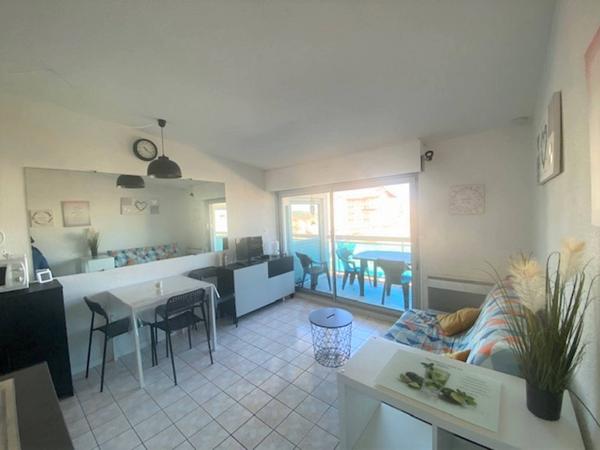 Studio proche Océan avec balcon et parking