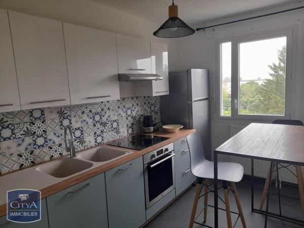 Appartement à louer 2 pièces 50.46m² Mâcon (71000)