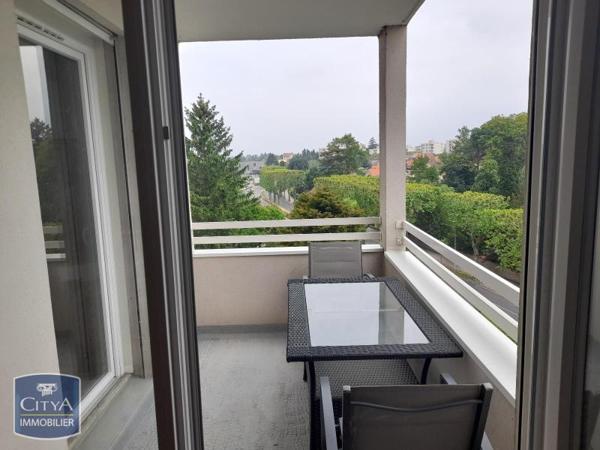 Appartement à louer 2 pièces 50.46m² Mâcon (71000)