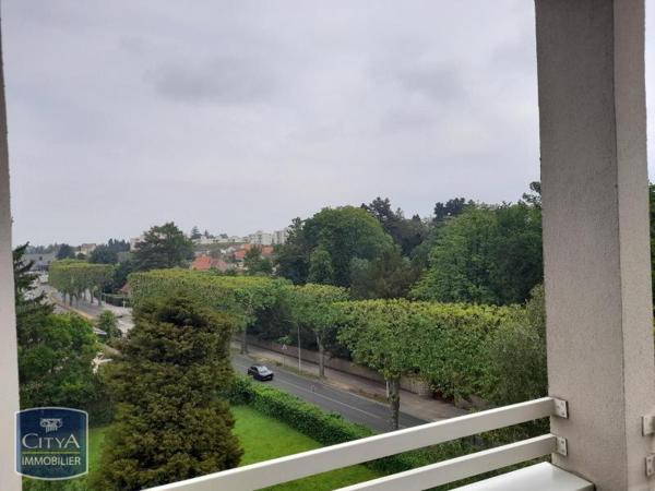 Appartement à louer 2 pièces 50.46m² Mâcon (71000)
