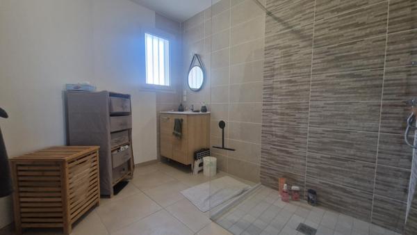 Maison à SAINT-HILAIRE-DE-VILLEFRANCHE, 17770 - 4 pièces 91m²