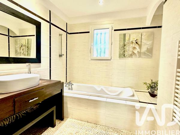 Maison à vendre 5 pièces 114 m² Orange