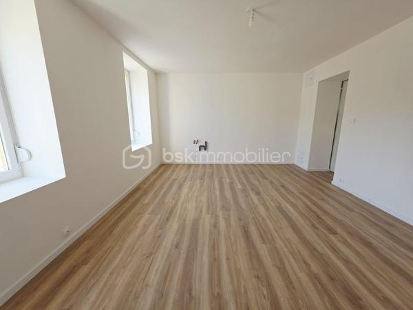 Maison de village de 345 m²