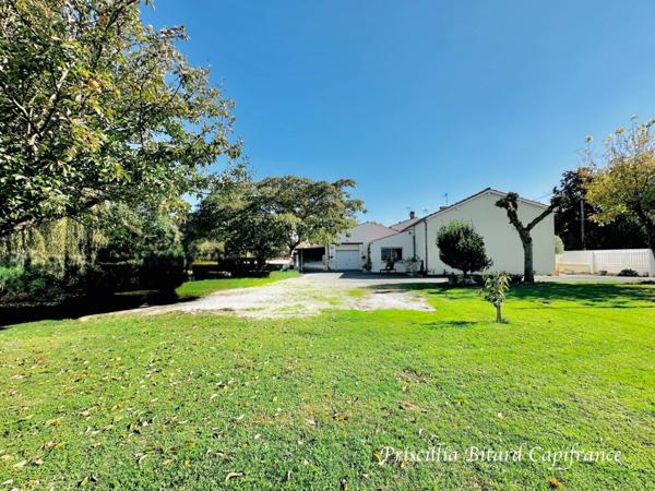 Proche Aigrefeuille d'Aunis, maison familiale avec grand jardin.