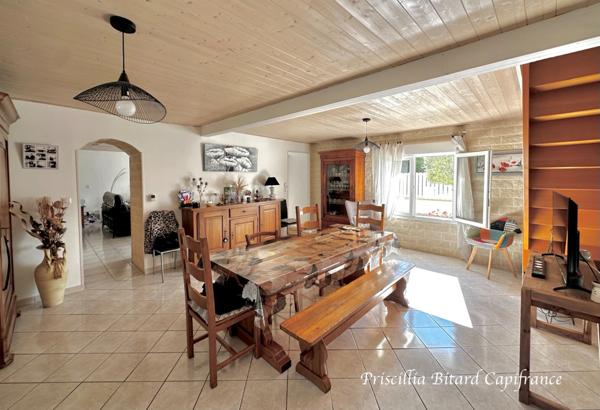 Proche Aigrefeuille d'Aunis, maison familiale avec grand jardin.