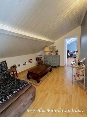 Proche Aigrefeuille d'Aunis, maison familiale avec grand jardin.